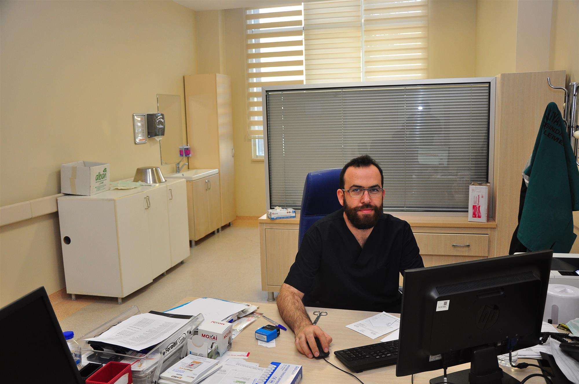 Ortopedi ve Travmatoloji Uzmanı Dr. Cüneyt Emre OKKESİM 2.JPG